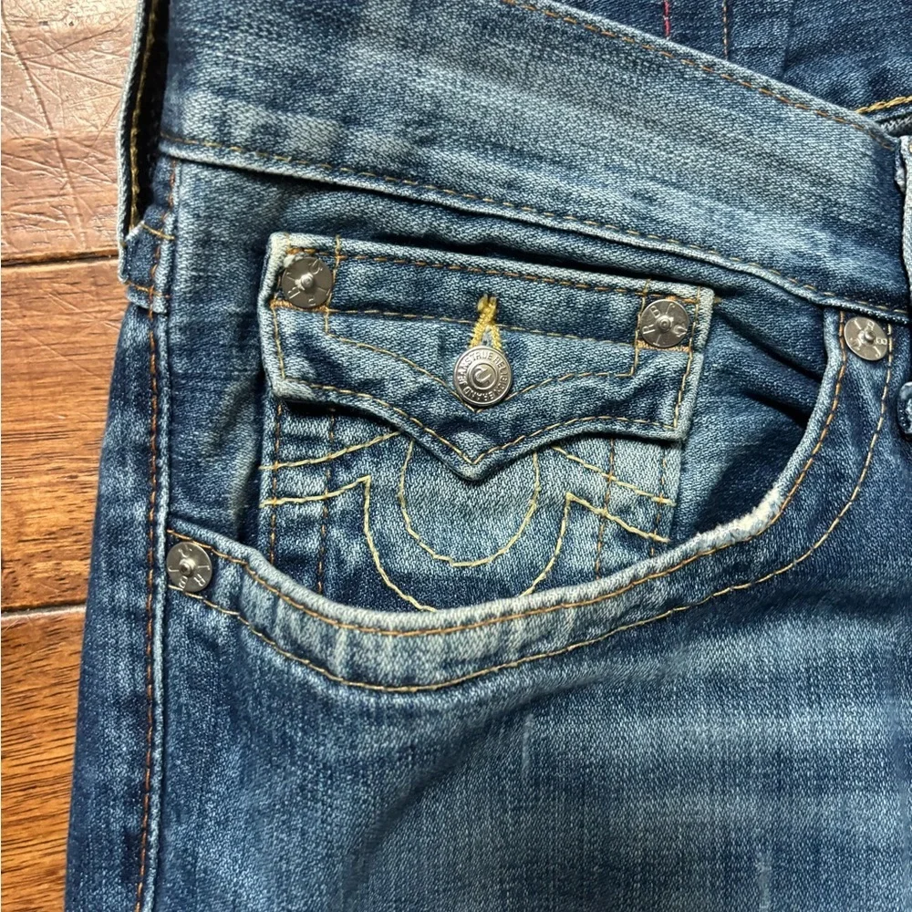 Men’s True Religion “Billy” straight leg jeans sz 44